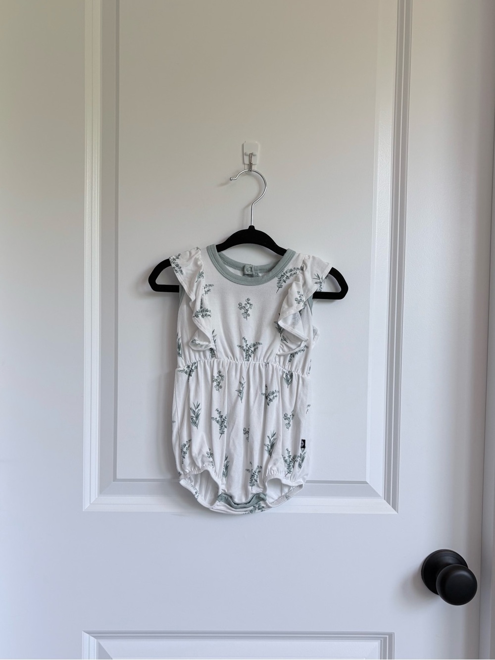🪴Kyte Baby Eucalyptus Bamboo Ruffle Bubble Romper